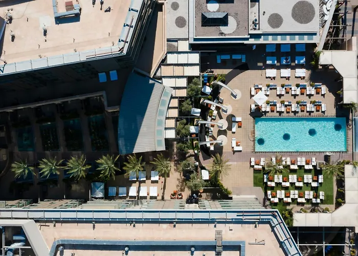 Hotel W 4*