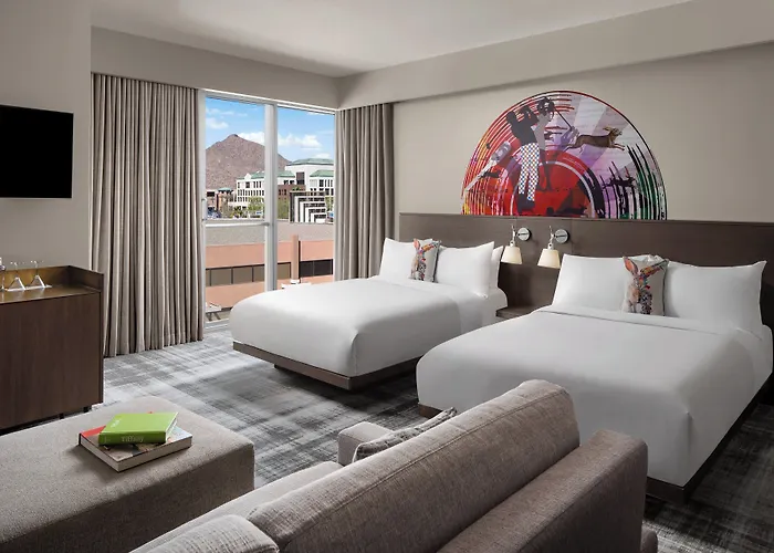 Hotel W 4*