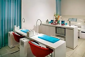 W Hotel 4*