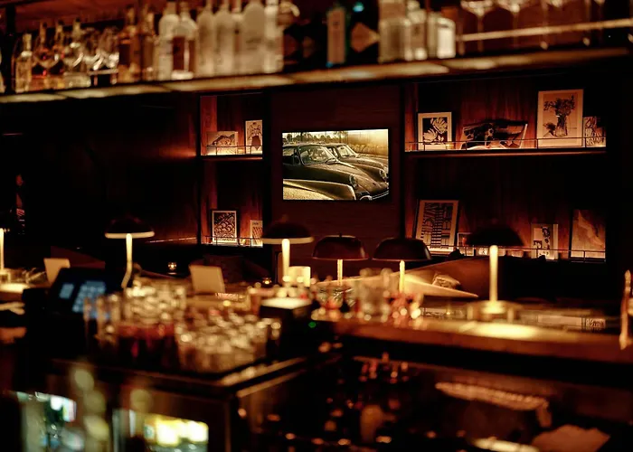 W Hotel 4*