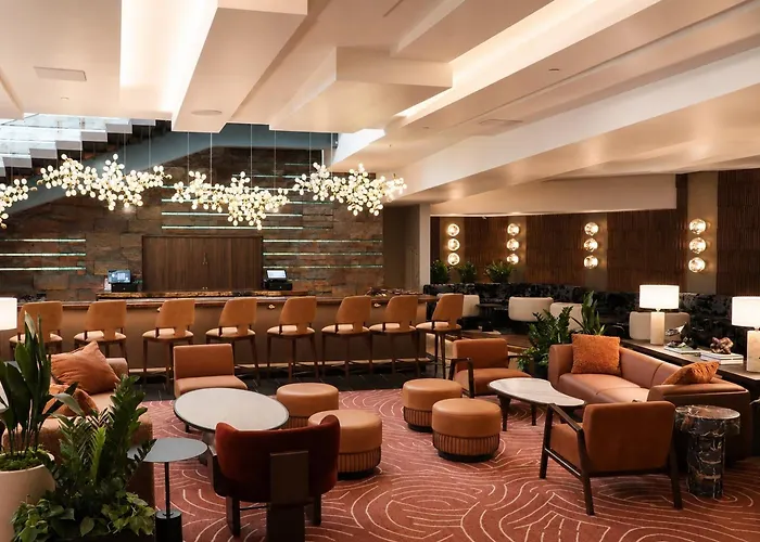 W Hotel 4*