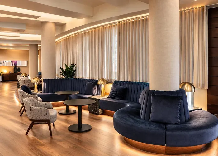Hotel W 4*