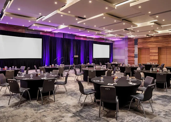 W Hotel 4*
